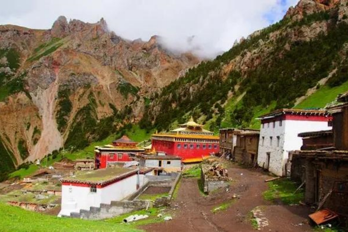 Danasi Temple